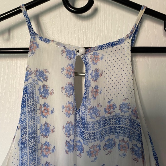 Unique Patterned Dress - Picture 4 of 6